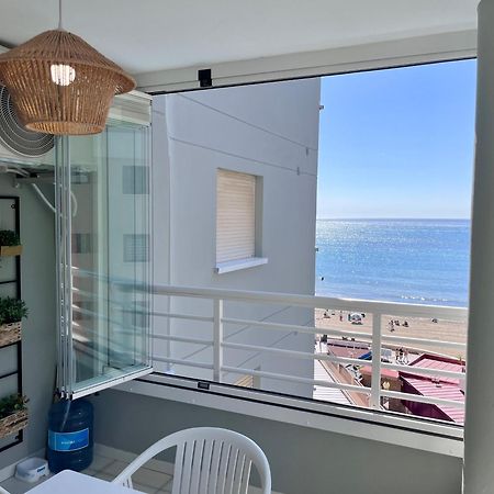 Modern Apartment On The Beach With Pool Кальпе Экстерьер фото